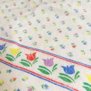 Floral Tulip Print Cozy Blanket - Multicolor
